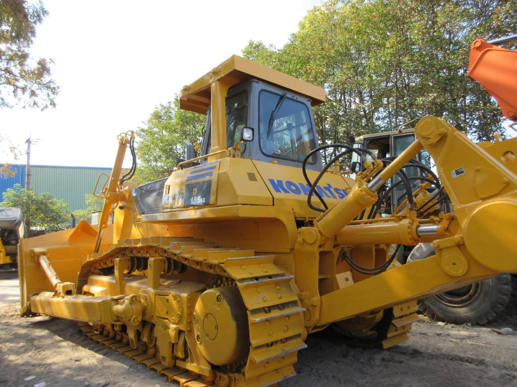 Komatsu D 155A - Buldozér: obrázok 3 Komatsu D 155A - Buldozér: obrázok 3