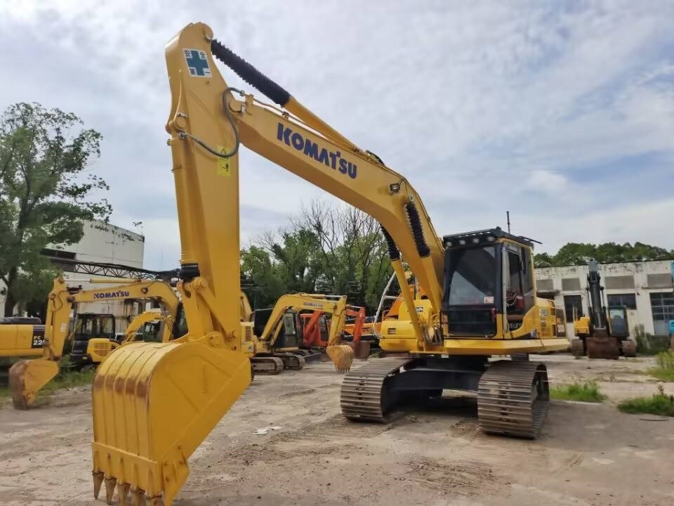 Komatsu PC 200-8 - Pásové rýpadlo: obrázok 5 Komatsu PC 200-8 - Pásové rýpadlo: obrázok 5
