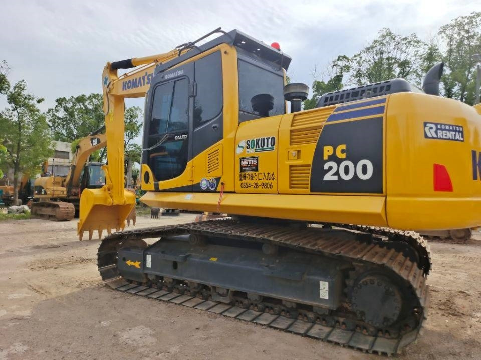 Komatsu PC 200-8 - Pásové rýpadlo: obrázok 2 Komatsu PC 200-8 - Pásové rýpadlo: obrázok 2
