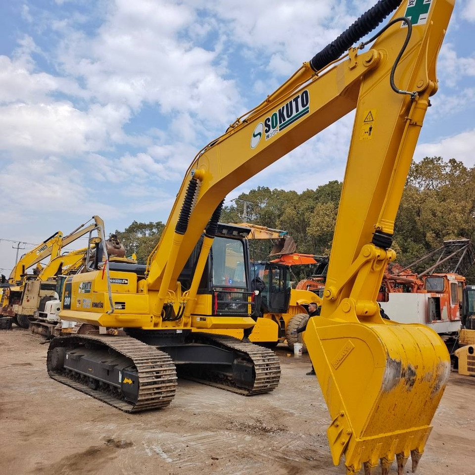 Komatsu PC 200-8 - Pásové rýpadlo: obrázok 2 Komatsu PC 200-8 - Pásové rýpadlo: obrázok 2