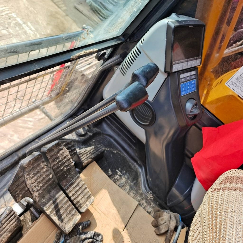 Leasing  Komatsu PC 200-8 Komatsu PC 200-8: obrázok 9