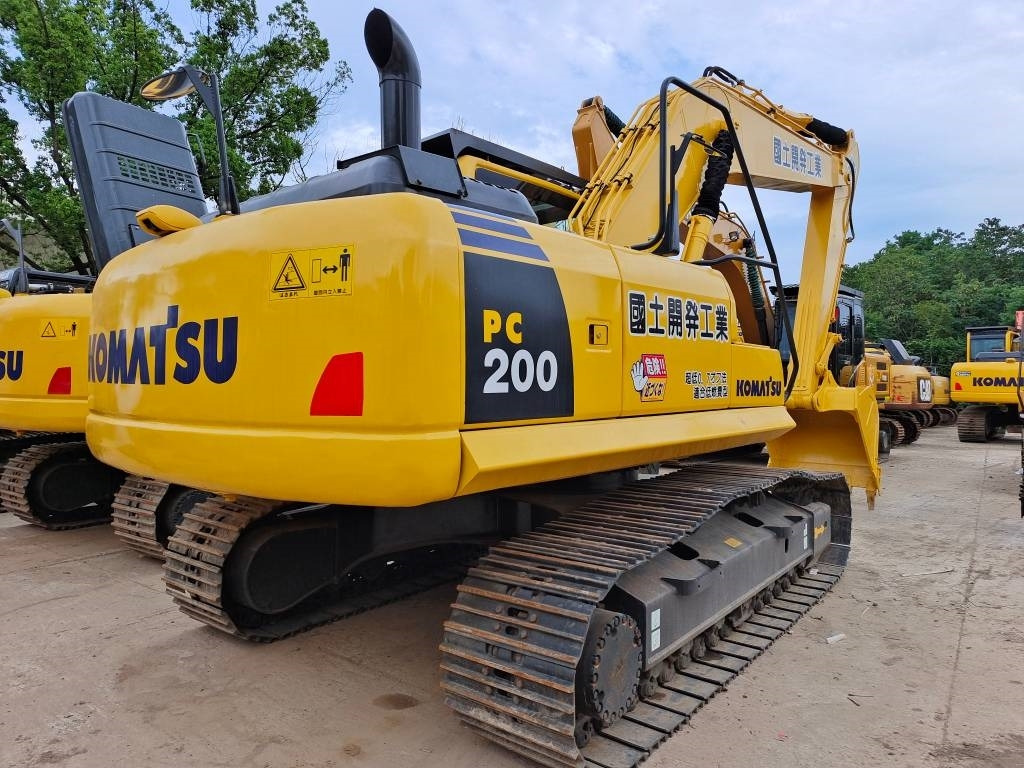 Komatsu PC 200 8N - Pásové rýpadlo: obrázok 5 Komatsu PC 200 8N - Pásové rýpadlo: obrázok 5