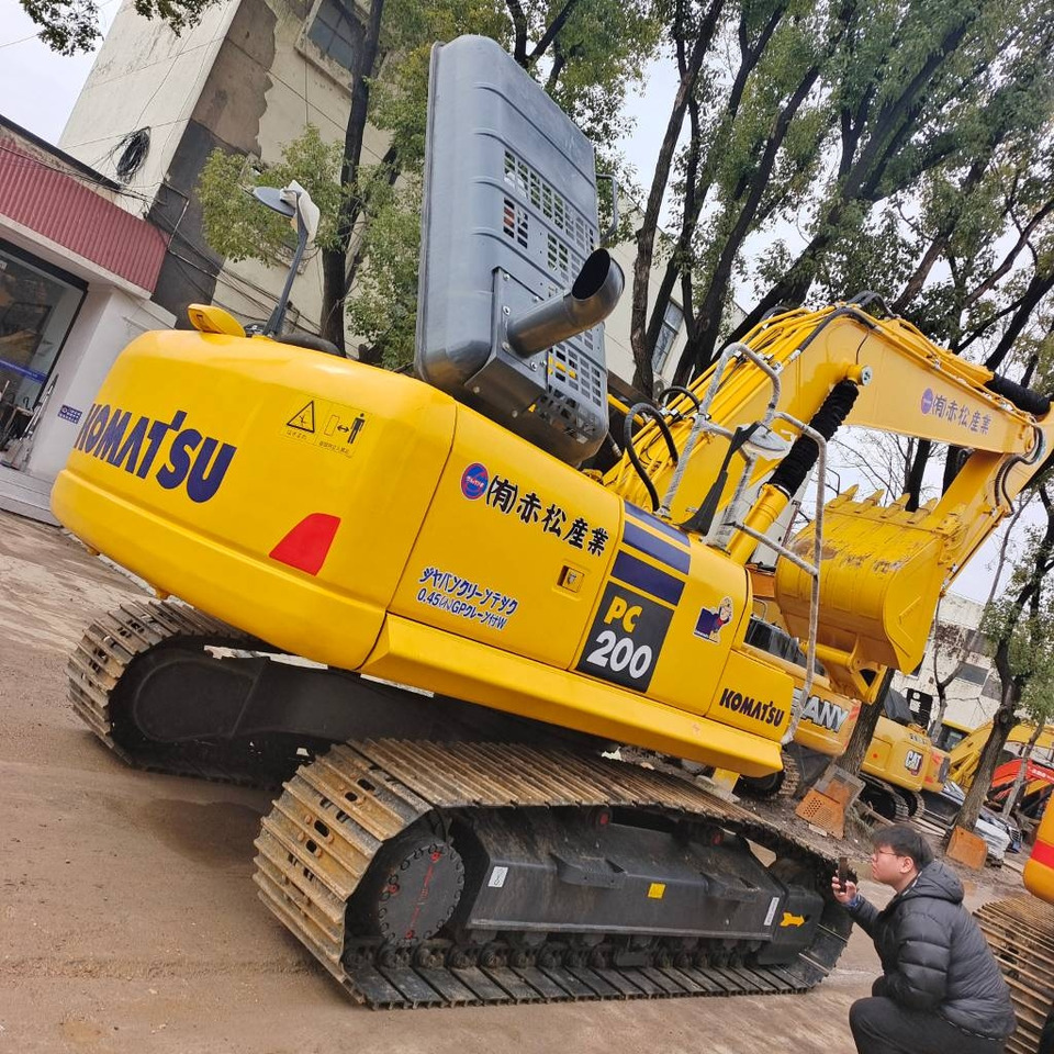 Komatsu PC 200 8N - Pásové rýpadlo: obrázok 1 Komatsu PC 200 8N - Pásové rýpadlo: obrázok 1