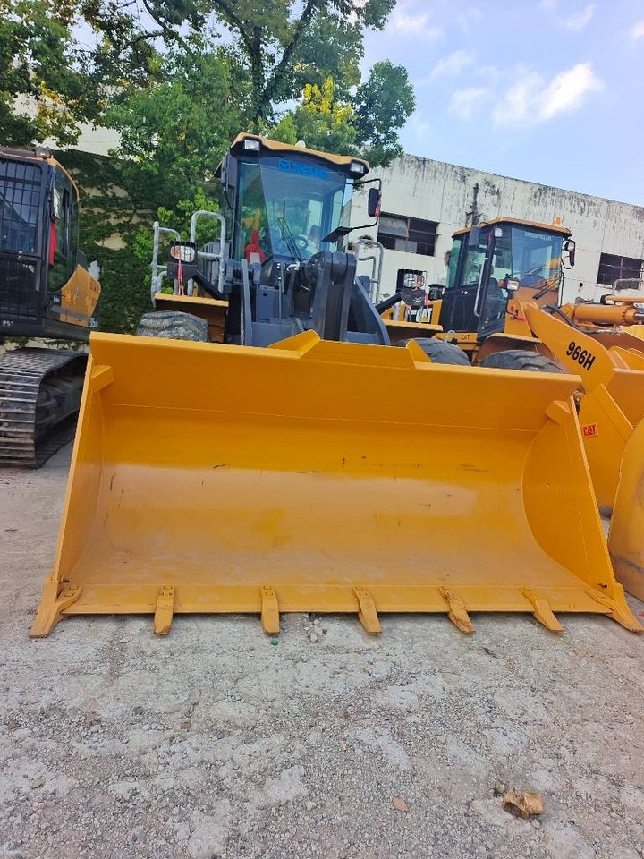 XCMG LW 500 KV - Kolesový nakladač: obrázok 3 XCMG LW 500 KV - Kolesový nakladač: obrázok 3