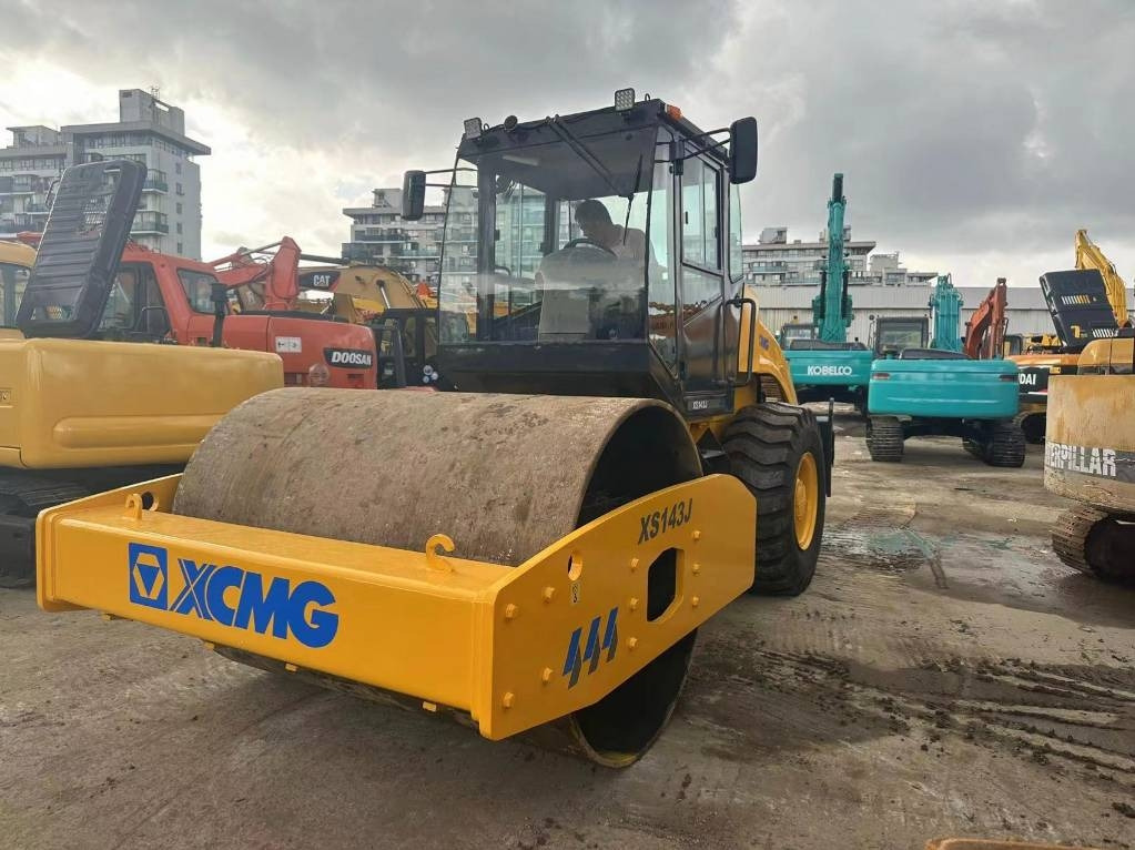 XCMG XS 143 - Kompaktor: obrázok 1 XCMG XS 143 - Kompaktor: obrázok 1