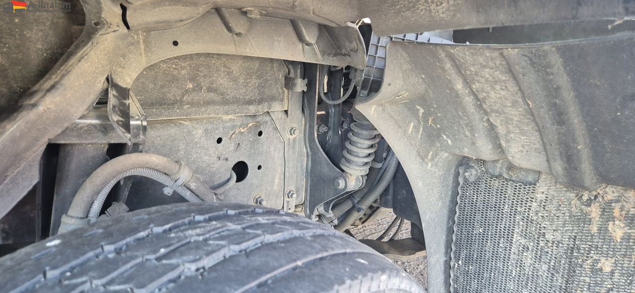 MAN TGL 8.160 4x2 Brotkoffer mit Kühlfach nicht fahrbereit ! nicht rollfähig - Chladiarenská dodávka: obrázok 5 MAN TGL 8.160 4x2 Brotkoffer mit Kühlfach nicht fahrbereit ! nicht rollfähig - Chladiarenská dodávka: obrázok 5