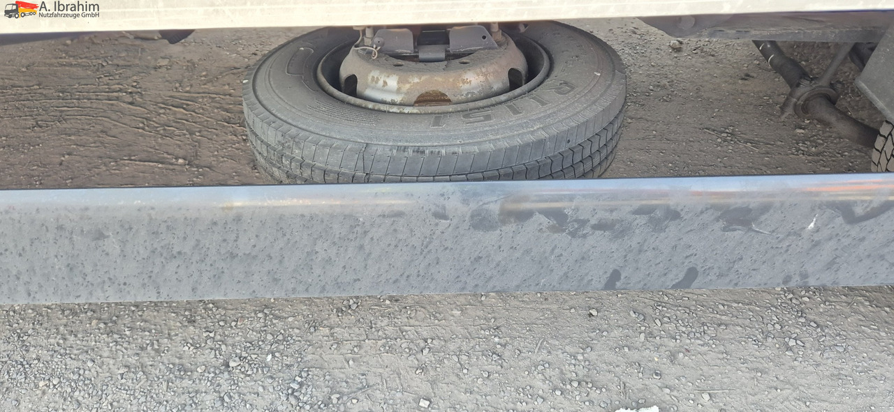 MAN TGL 8.160 4x2 Brotkoffer mit Kühlfach nicht fahrbereit ! nicht rollfähig - Chladiarenská dodávka: obrázok 3 MAN TGL 8.160 4x2 Brotkoffer mit Kühlfach nicht fahrbereit ! nicht rollfähig - Chladiarenská dodávka: obrázok 3