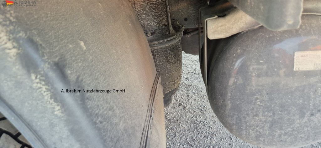 MAN TGL 8.160 4x2 Brotkoffer mit Kühlfach nicht fahrbereit ! nicht rollfähig - Chladiarenská dodávka: obrázok 4 MAN TGL 8.160 4x2 Brotkoffer mit Kühlfach nicht fahrbereit ! nicht rollfähig - Chladiarenská dodávka: obrázok 4