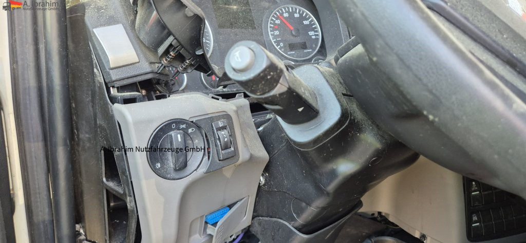 MAN TGL 8.160 4x2 Brotkoffer mit Kühlfach nicht fahrbereit ! nicht rollfähig - Chladiarenská dodávka: obrázok 2 MAN TGL 8.160 4x2 Brotkoffer mit Kühlfach nicht fahrbereit ! nicht rollfähig - Chladiarenská dodávka: obrázok 2