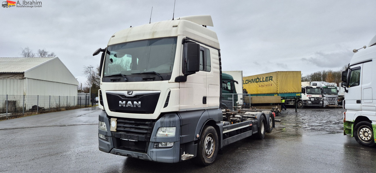 MAN TGX 26.460 Vario-Rahmen deutsches Fahrzeug. ohne Wechselbrücke - Plachtové nákladné vozidlo: obrázok 1 MAN TGX 26.460 Vario-Rahmen deutsches Fahrzeug. ohne Wechselbrücke - Plachtové nákladné vozidlo: obrázok 1
