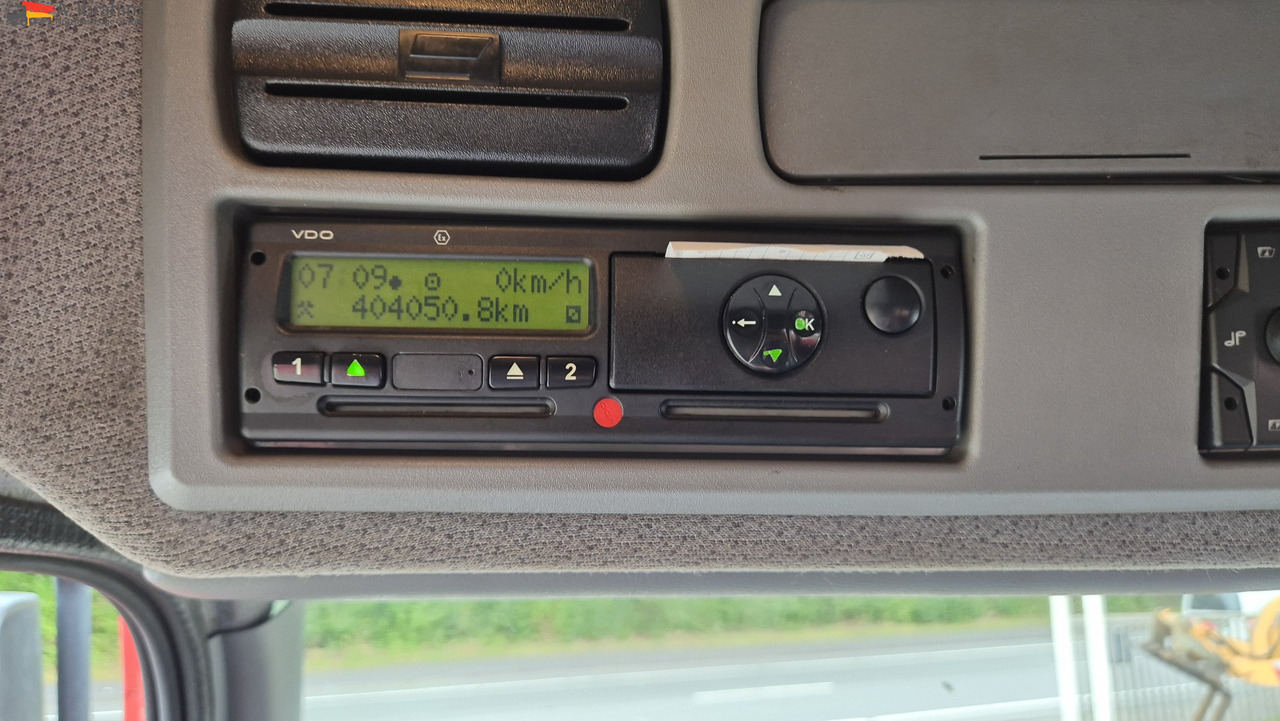 Mercedes-Benz 1833 HIAB Kran, Funk FB Scheckheft gepflegt bei Mercedes - Valníkový/ Plošinový nákladný automobil, Auto s hydraulickou rukou: obrázok 2 Mercedes-Benz 1833 HIAB Kran, Funk FB Scheckheft gepflegt bei Mercedes - Valníkový/ Plošinový nákladný automobil, Auto s hydraulickou rukou: obrázok 2