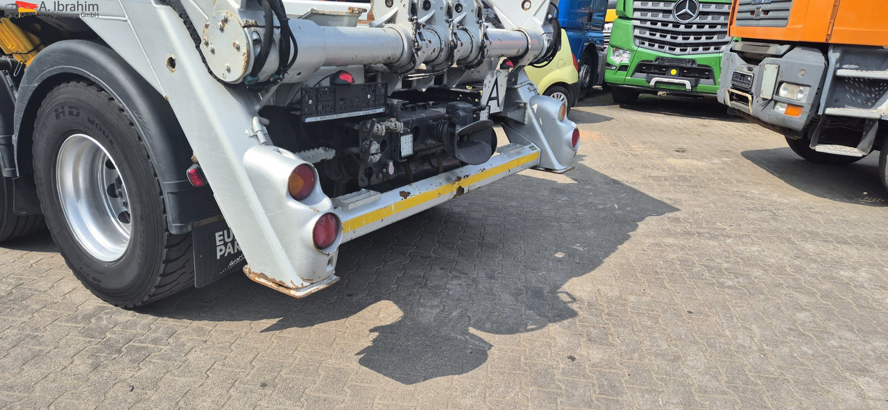 Mercedes-Benz 2546 L Meiller Absetzkipper 6x2, Vorlauf-Lenkachse, mp3 - Ramenový nosič kontajnerov: obrázok 4 Mercedes-Benz 2546 L Meiller Absetzkipper 6x2, Vorlauf-Lenkachse, mp3 - Ramenový nosič kontajnerov: obrázok 4