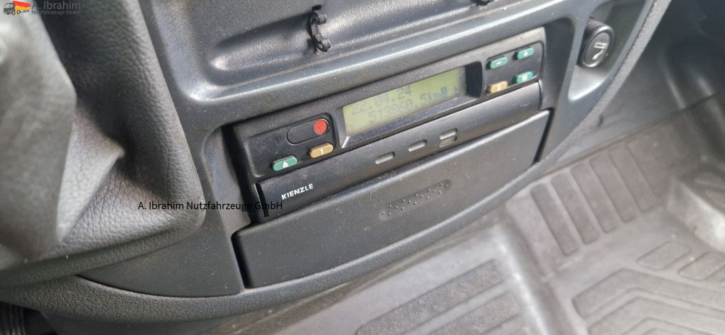Mercedes-Benz 413 CDI Tiefkühlfächer, autom. Verkaufsklappe Basis ist ok - Chladiarenská dodávka: obrázok 2 Mercedes-Benz 413 CDI Tiefkühlfächer, autom. Verkaufsklappe Basis ist ok - Chladiarenská dodávka: obrázok 2