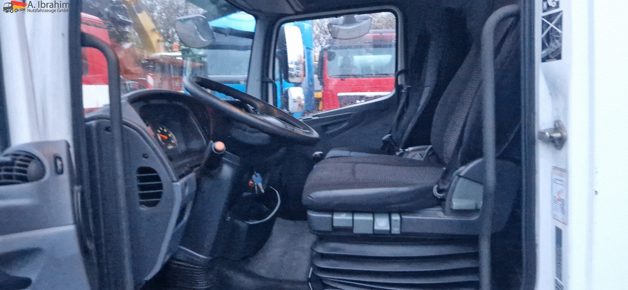 Mercedes-Benz 816 Koffer, LBW - Dodávka skriňová nadstavba: obrázok 4 Mercedes-Benz 816 Koffer, LBW - Dodávka skriňová nadstavba: obrázok 4