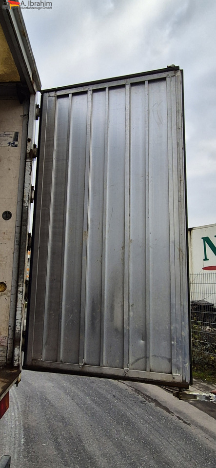 Mercedes-Benz 817 Möbelkoffer - Dodávka skriňová nadstavba: obrázok 4 Mercedes-Benz 817 Möbelkoffer - Dodávka skriňová nadstavba: obrázok 4