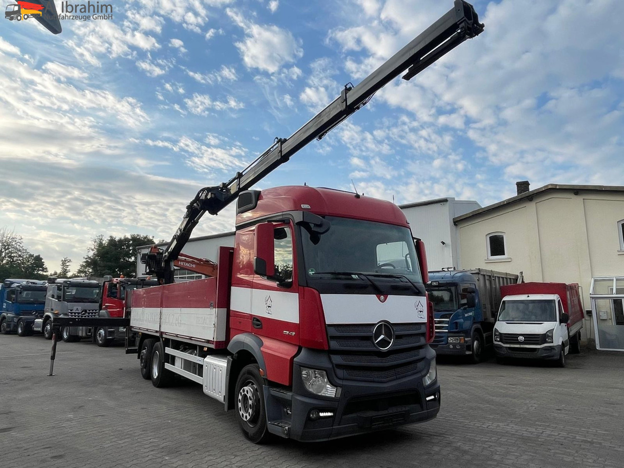 Mercedes-Benz Actros 2545 6x2 Pritsche Kran HIAB 166 - Valníkový/ Plošinový nákladný automobil, Auto s hydraulickou rukou: obrázok 1 Mercedes-Benz Actros 2545 6x2 Pritsche Kran HIAB 166 - Valníkový/ Plošinový nákladný automobil, Auto s hydraulickou rukou: obrázok 1