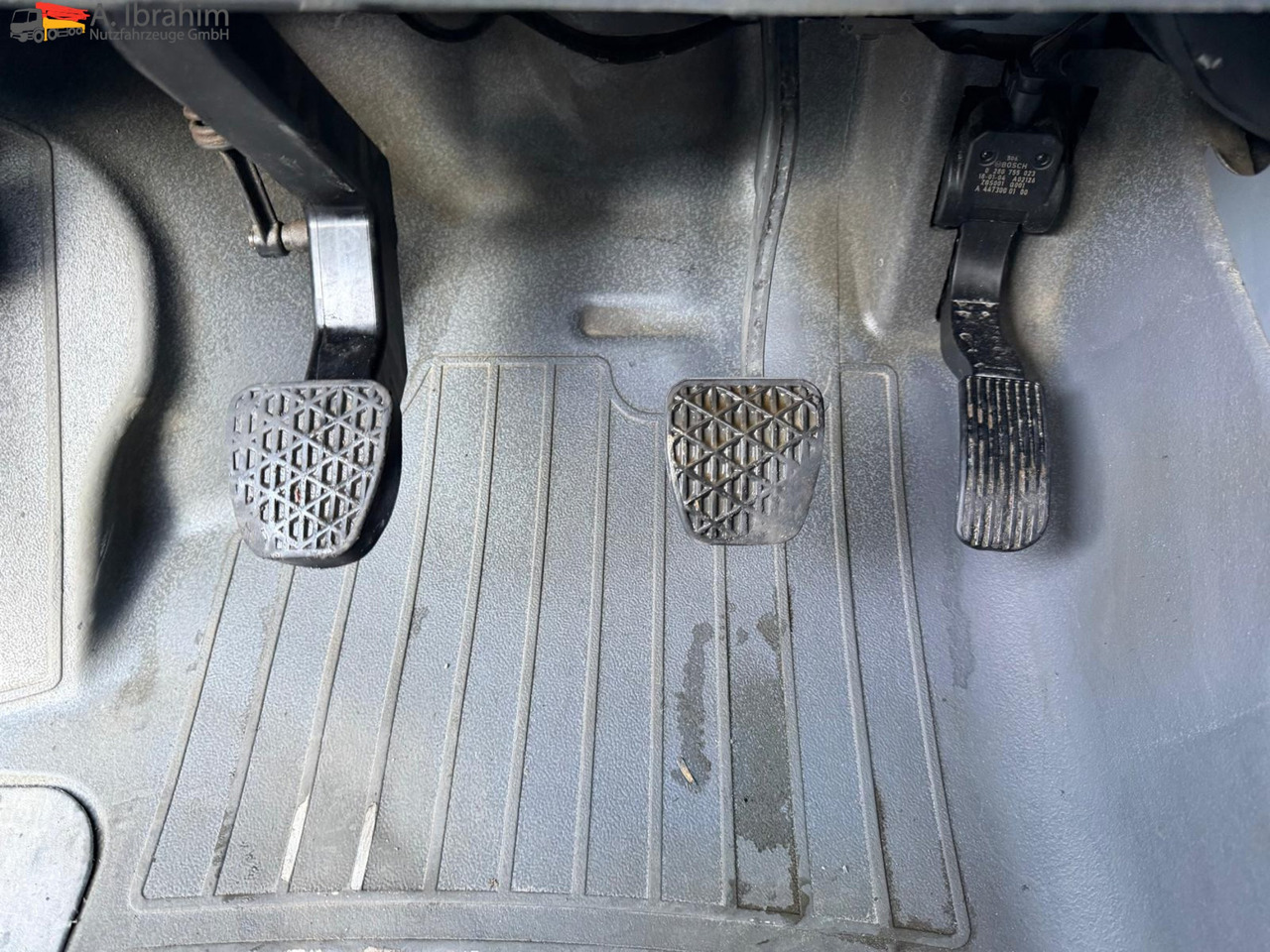 Mercedes-Benz Vito 116 CDI Standheizung | BF 3 | GST Anlage - Pojazdná predajňa: obrázok 4 Mercedes-Benz Vito 116 CDI Standheizung | BF 3 | GST Anlage - Pojazdná predajňa: obrázok 4