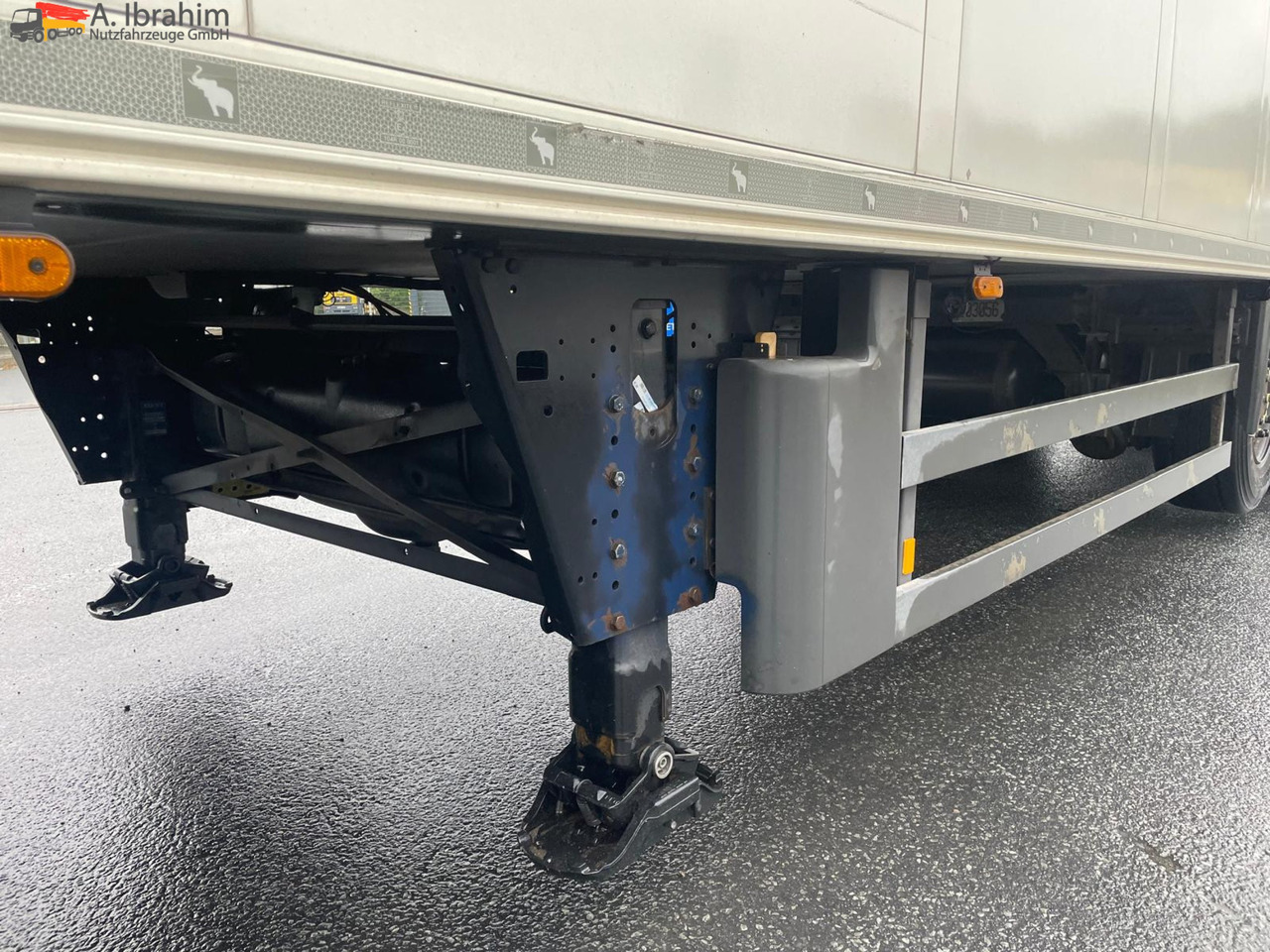 Schmitz Cargobull SKO24 | SCB*S3B | 39t Liftachse | Carrier Maxima I300 | 3 Achsen - Náves chladírenské: obrázok 4 Schmitz Cargobull SKO24 | SCB*S3B | 39t Liftachse | Carrier Maxima I300 | 3 Achsen - Náves chladírenské: obrázok 4