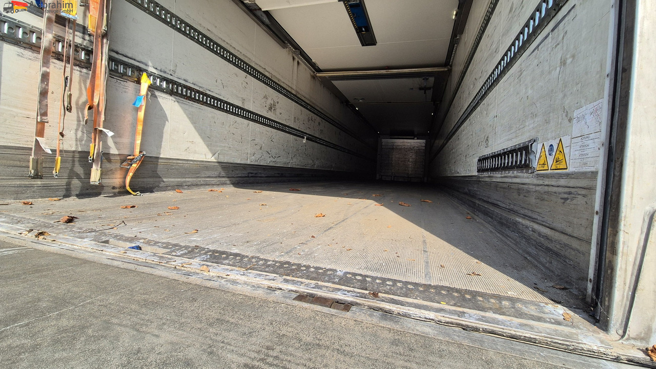 Schmitz SKO24 Frigoblock, LBW, Zustand sehr sauber Lenkachse, Liftachse - Náves chladírenské: obrázok 4 Schmitz SKO24 Frigoblock, LBW, Zustand sehr sauber Lenkachse, Liftachse - Náves chladírenské: obrázok 4