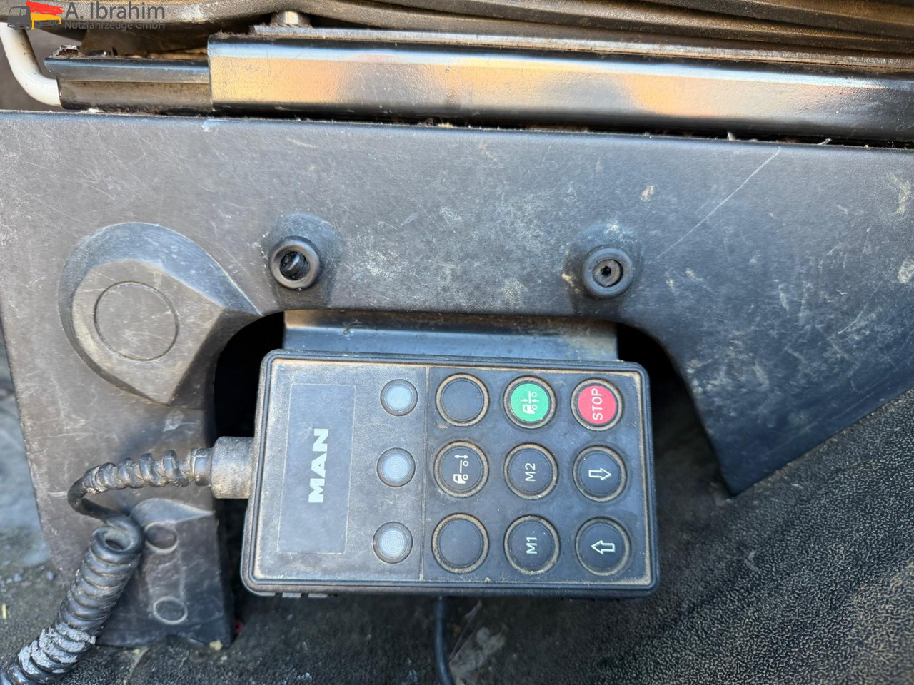 MAN 26.464 6x4 | Retarder | Klima | Schaltgetriebe | 3 Pedals - Ťahač: obrázok 4 MAN 26.464 6x4 | Retarder | Klima | Schaltgetriebe | 3 Pedals - Ťahač: obrázok 4