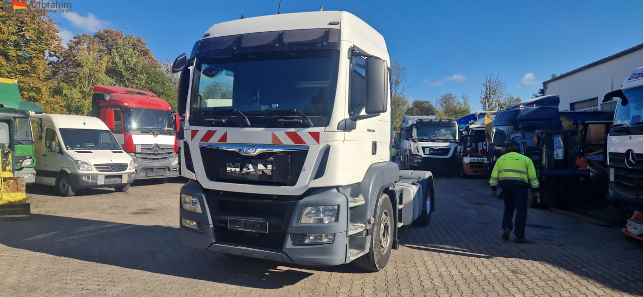 MAN TGS 18.400 PTO für Kompressor sehr sauber, 8x baugleich - Ťahač: obrázok 1 MAN TGS 18.400 PTO für Kompressor sehr sauber, 8x baugleich - Ťahač: obrázok 1