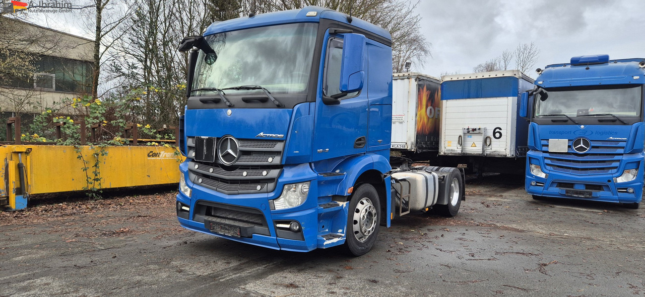 Mercedes-Benz 1843 Klima, Retarder, Topzustand, einsatzbereit sehr sauber, technisch top - Ťahač: obrázok 1 Mercedes-Benz 1843 Klima, Retarder, Topzustand, einsatzbereit sehr sauber, technisch top - Ťahač: obrázok 1