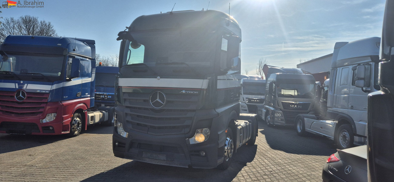 Mercedes-Benz 1843 LS 4x2 mehrfach vorhanden - Ťahač: obrázok 1 Mercedes-Benz 1843 LS 4x2 mehrfach vorhanden - Ťahač: obrázok 1