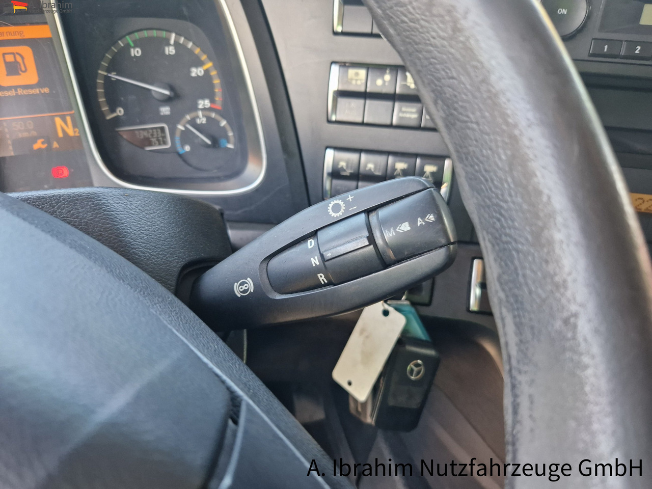 Mercedes-Benz 1845 Retarder, Klima, Navi Schneeketten, Euro 5 - Ťahač: obrázok 4 Mercedes-Benz 1845 Retarder, Klima, Navi Schneeketten, Euro 5 - Ťahač: obrázok 4