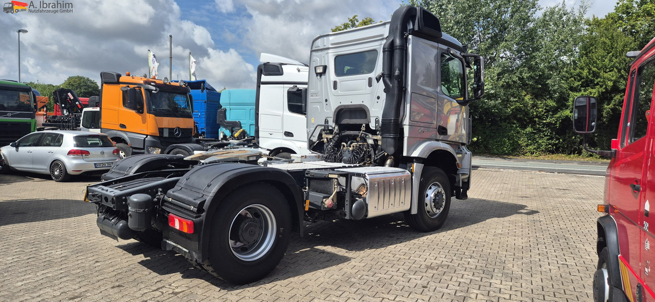 Ťahač Mercedes-Benz DB 1842H 4x4 Hydrodrive Scheckheft bei Mercedes: obrázok 12 Ťahač Mercedes-Benz DB 1842H 4x4 Hydrodrive Scheckheft bei Mercedes: obrázok 12