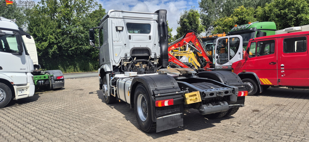 Ťahač Mercedes-Benz DB 1842H 4x4 Hydrodrive Scheckheft bei Mercedes: obrázok 10 Ťahač Mercedes-Benz DB 1842H 4x4 Hydrodrive Scheckheft bei Mercedes: obrázok 10
