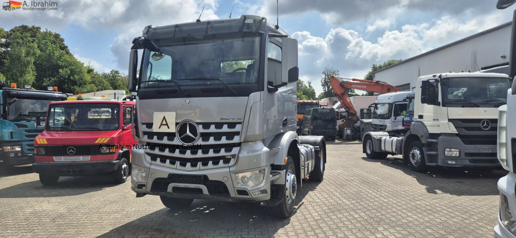 Mercedes-Benz DB 1842H 4x4 Hydrodrive Scheckheft bei Mercedes - Ťahač: obrázok 1 Mercedes-Benz DB 1842H 4x4 Hydrodrive Scheckheft bei Mercedes - Ťahač: obrázok 1