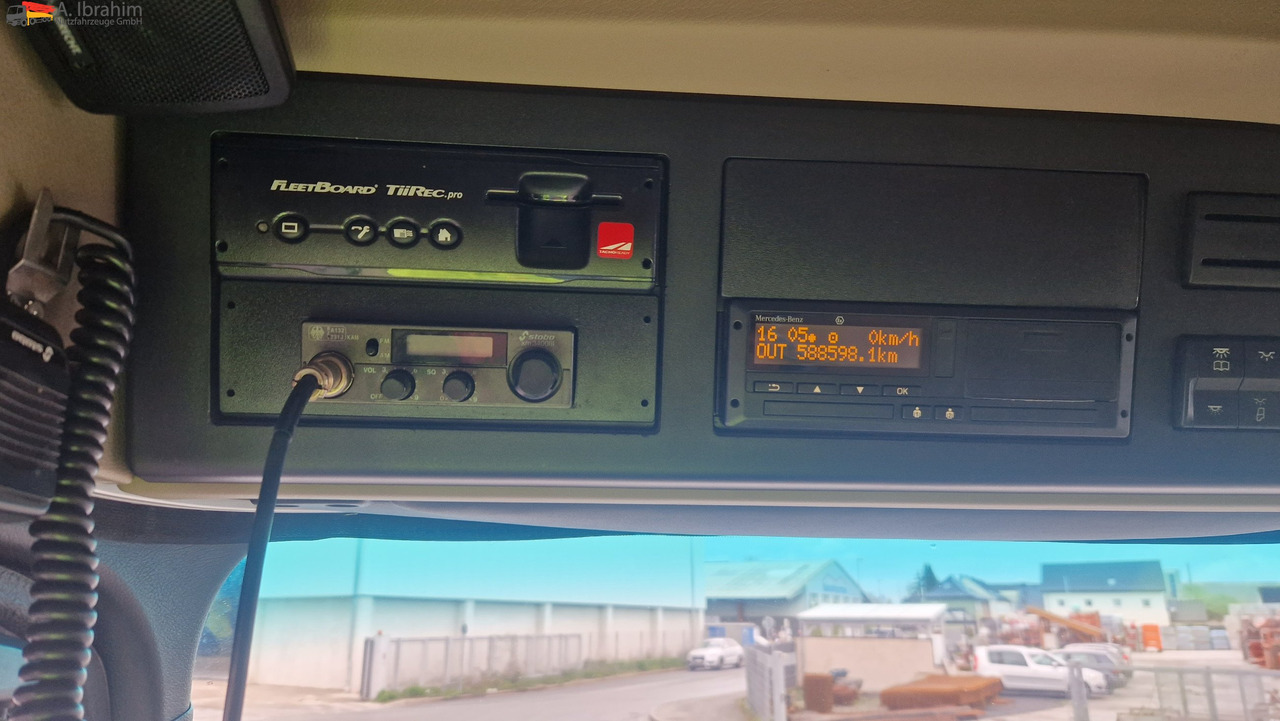 Mercedes-Benz DB 1843 Retarder Kipphydraulik Actros, sehr sauber, Alufelgen - Ťahač: obrázok 3 Mercedes-Benz DB 1843 Retarder Kipphydraulik Actros, sehr sauber, Alufelgen - Ťahač: obrázok 3