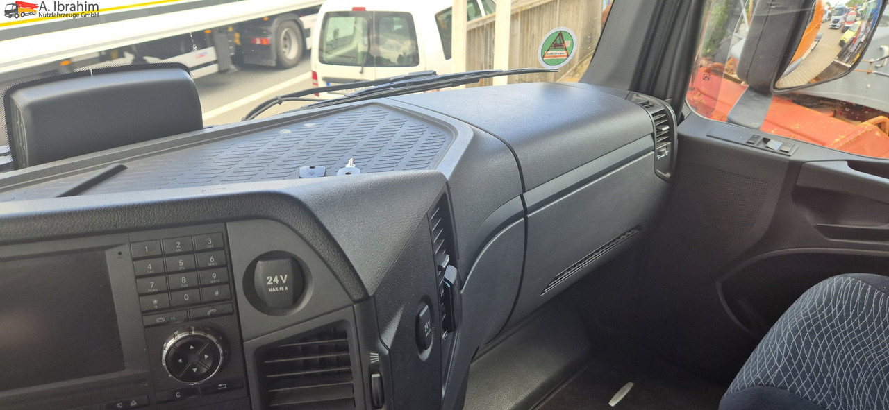 Mercedes-Benz DB 1846 H 4x4 Topzustand einsatzbereit - Ťahač: obrázok 2 Mercedes-Benz DB 1846 H 4x4 Topzustand einsatzbereit - Ťahač: obrázok 2