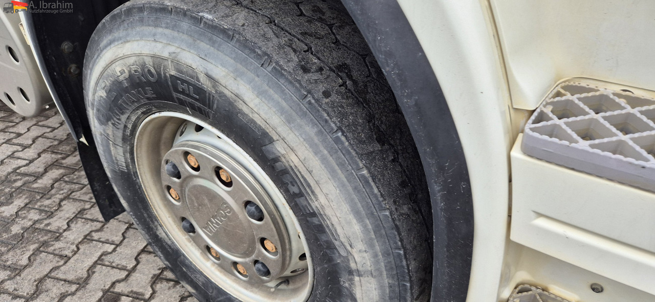 Scania R560 | 6x4 | V8 | Blatt Blatt | Schaltgetriebe 3x identisch vorhanden - Ťahač: obrázok 3 Scania R560 | 6x4 | V8 | Blatt Blatt | Schaltgetriebe 3x identisch vorhanden - Ťahač: obrázok 3