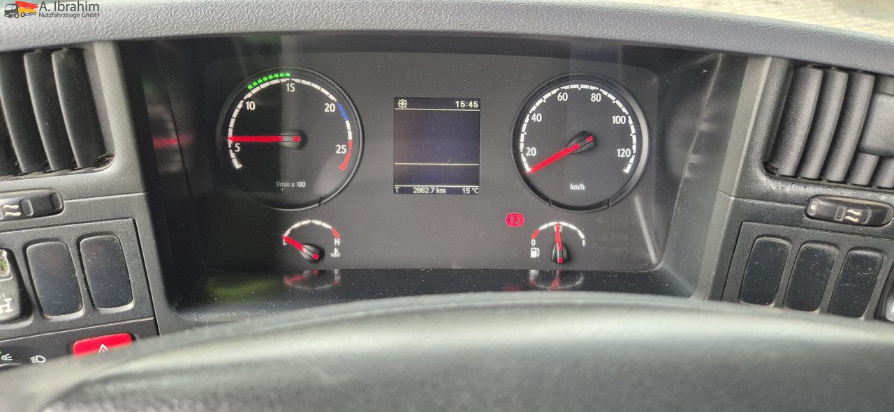 Scania R560 | 6x4 | V8 | Blatt Blatt | Schaltgetriebe 3x identisch vorhanden - Ťahač: obrázok 4 Scania R560 | 6x4 | V8 | Blatt Blatt | Schaltgetriebe 3x identisch vorhanden - Ťahač: obrázok 4