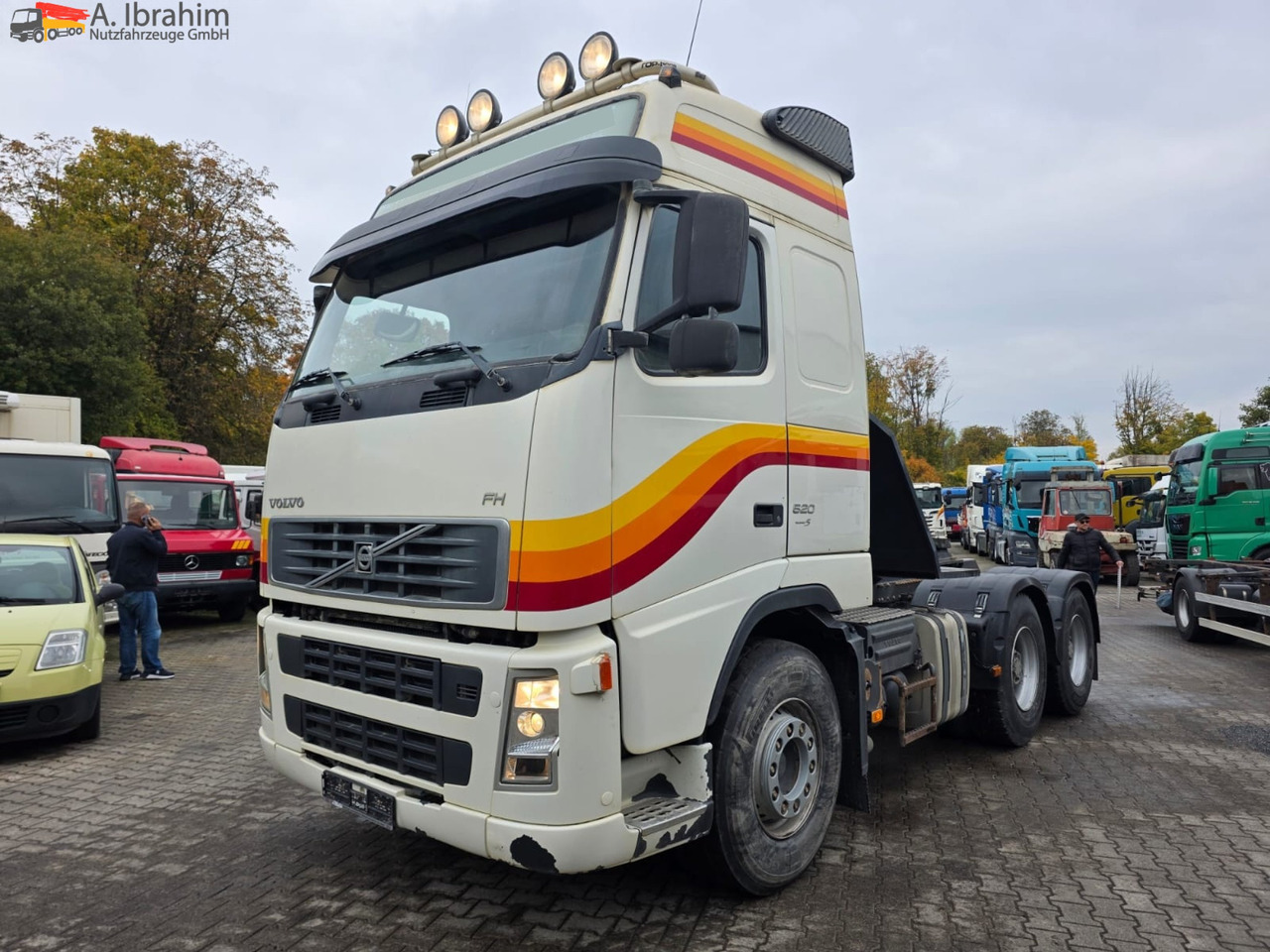 Volvo FH 520 | 6x4 | Schaltgetriebe | Blatt Blatt Klima | Trommelbremse | 3 Pedals - Ťahač: obrázok 1 Volvo FH 520 | 6x4 | Schaltgetriebe | Blatt Blatt Klima | Trommelbremse | 3 Pedals - Ťahač: obrázok 1