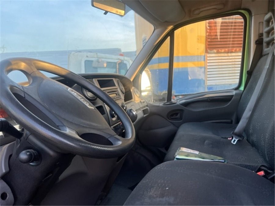 Iveco 35C17 - Dodávka: obrázok 3 Iveco 35C17 - Dodávka: obrázok 3