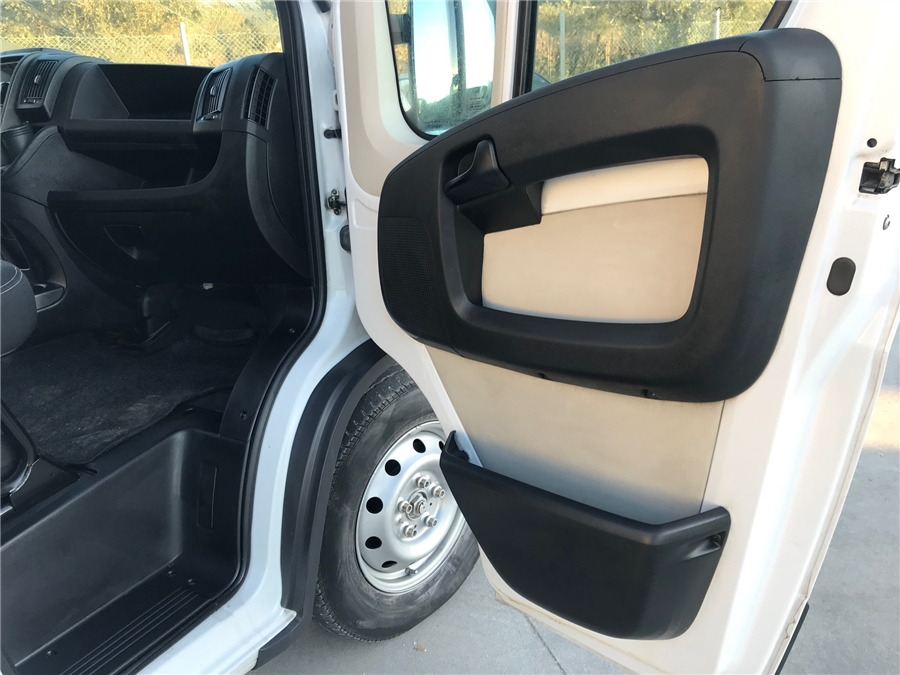 FIAT DUCATO - Dodávka valník: obrázok 5 FIAT DUCATO - Dodávka valník: obrázok 5
