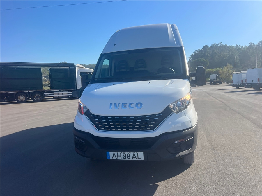 Iveco 35C16 - Furgon: obrázok 2 Iveco 35C16 - Furgon: obrázok 2