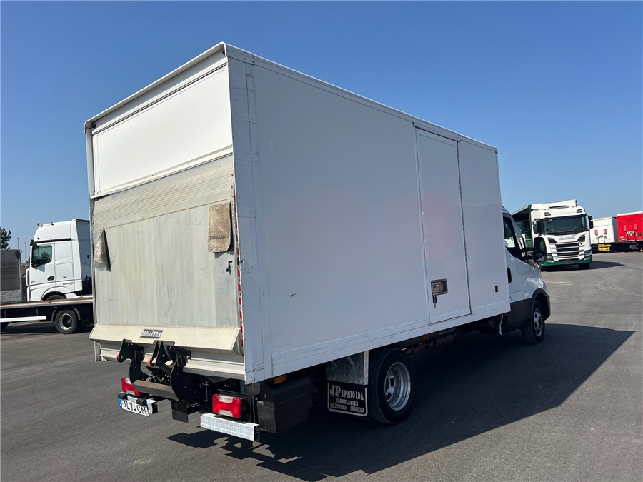 Iveco 35C16H - Skříňový nákladní auto: obrázok 5 Iveco 35C16H - Skříňový nákladní auto: obrázok 5
