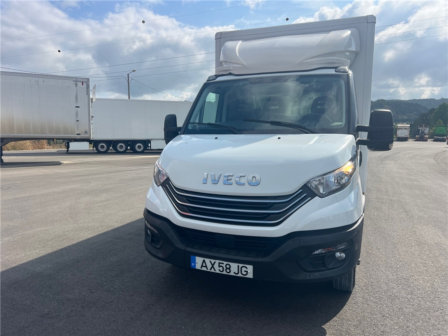 Iveco 35C16HA8 - Dodávka skriňová nadstavba: obrázok 2 Iveco 35C16HA8 - Dodávka skriňová nadstavba: obrázok 2