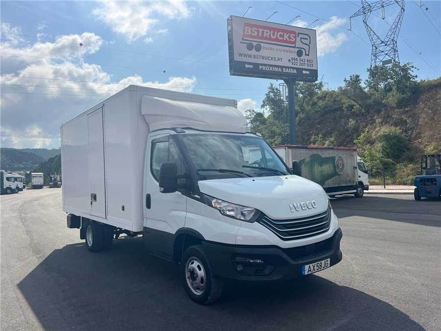 Iveco 35C16HA8 - Dodávka skriňová nadstavba: obrázok 3 Iveco 35C16HA8 - Dodávka skriňová nadstavba: obrázok 3