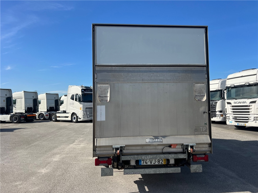 Iveco daily 35-180 - Chladiarenská dodávka: obrázok 5 Iveco daily 35-180 - Chladiarenská dodávka: obrázok 5