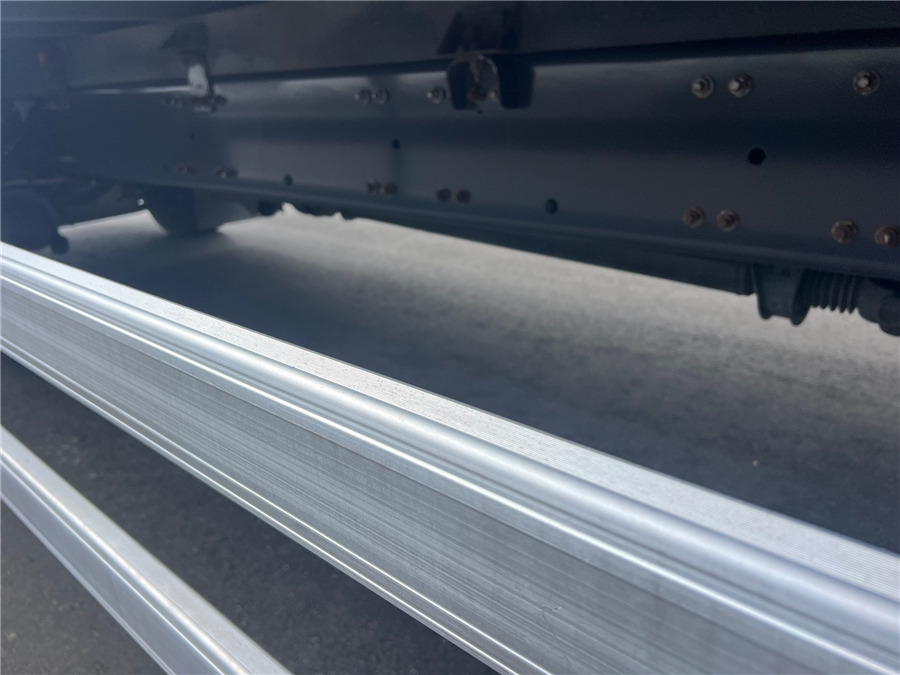 Skříňový nákladní auto Renault D 19: obrázok 19