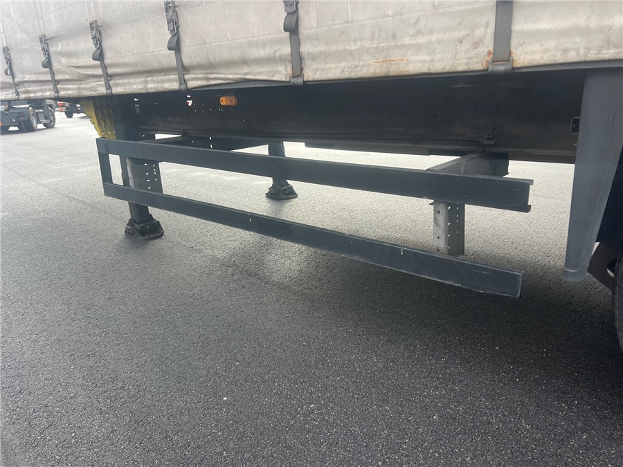 Plachtový náves SCHMITZ S01: obrázok 8 Plachtový náves SCHMITZ S01: obrázok 8