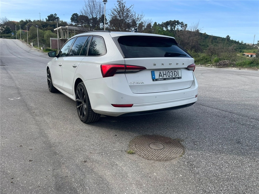 SKODA OCTAVIA - Automobil: obrázok 3 SKODA OCTAVIA - Automobil: obrázok 3