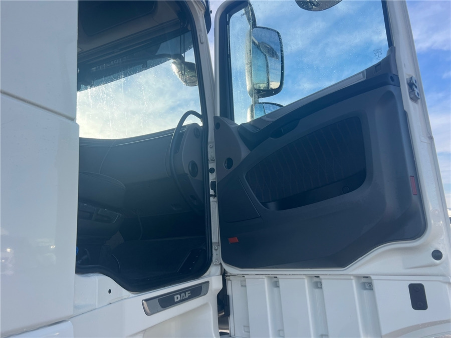 Ťahač DAF XF 530 Retarder / Airparkoll: obrázok 15 Ťahač DAF XF 530 Retarder / Airparkoll: obrázok 15