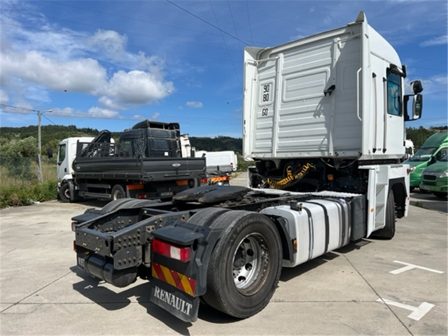 Renault AE 480 - Ťahač: obrázok 3 Renault AE 480 - Ťahač: obrázok 3