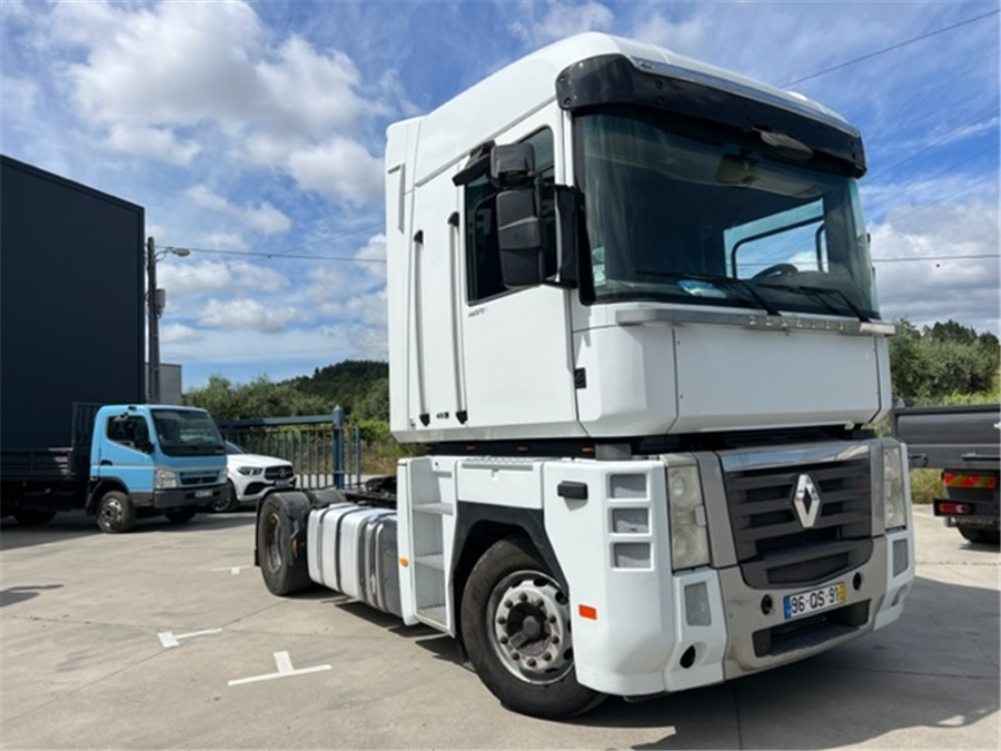 Renault AE 480 - Ťahač: obrázok 2 Renault AE 480 - Ťahač: obrázok 2