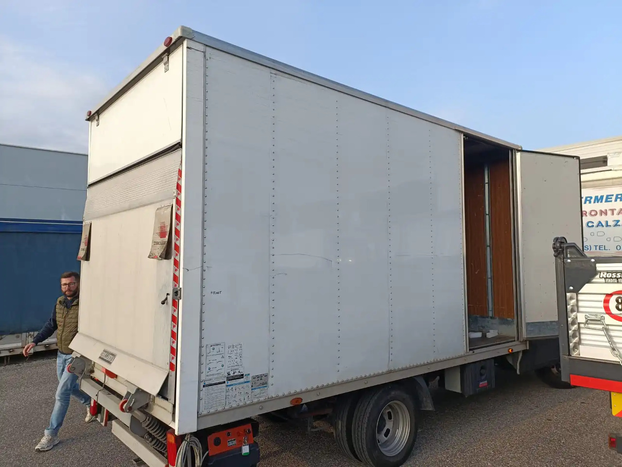 FURGONATO BOX - Skříňová nadstavba: obrázok 2 FURGONATO BOX - Skříňová nadstavba: obrázok 2